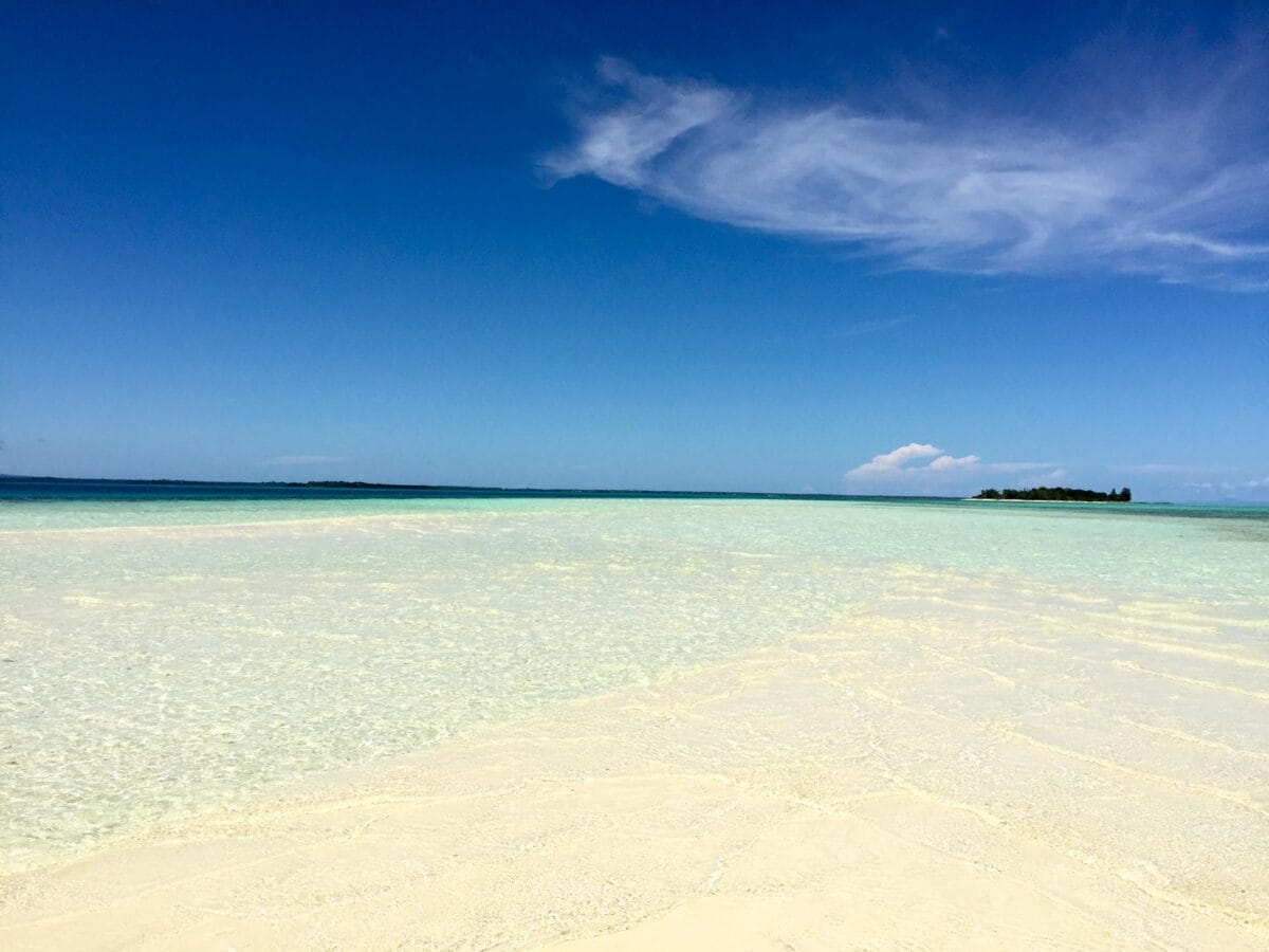 【インドネシア全34州の旅 】#38　北マルク州㊤　美しい海と戦争の傷跡