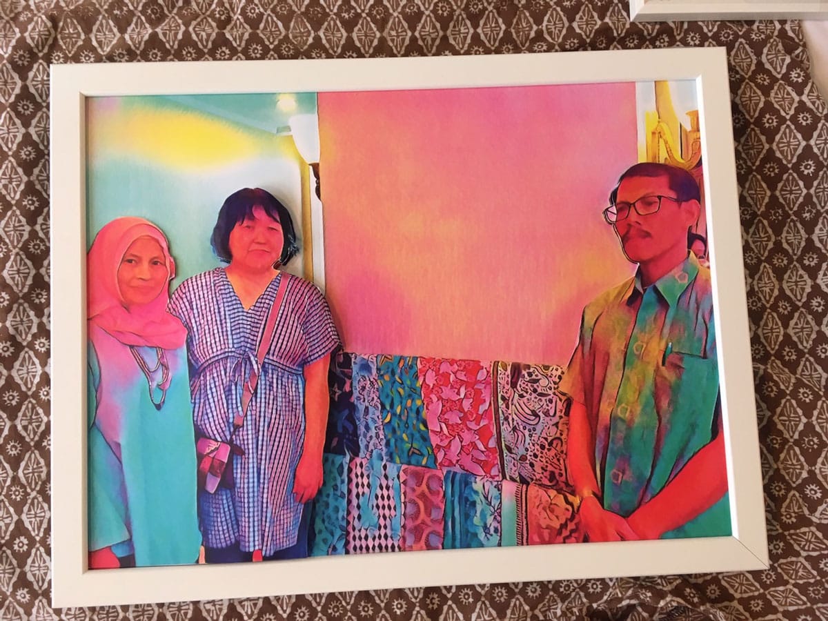 岡本香居 「ペンギンマーケットにて」