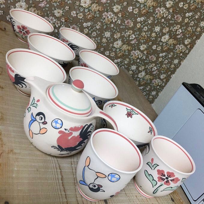 こまつか苗 「アヤムとペン子ちゃんの器」制作中