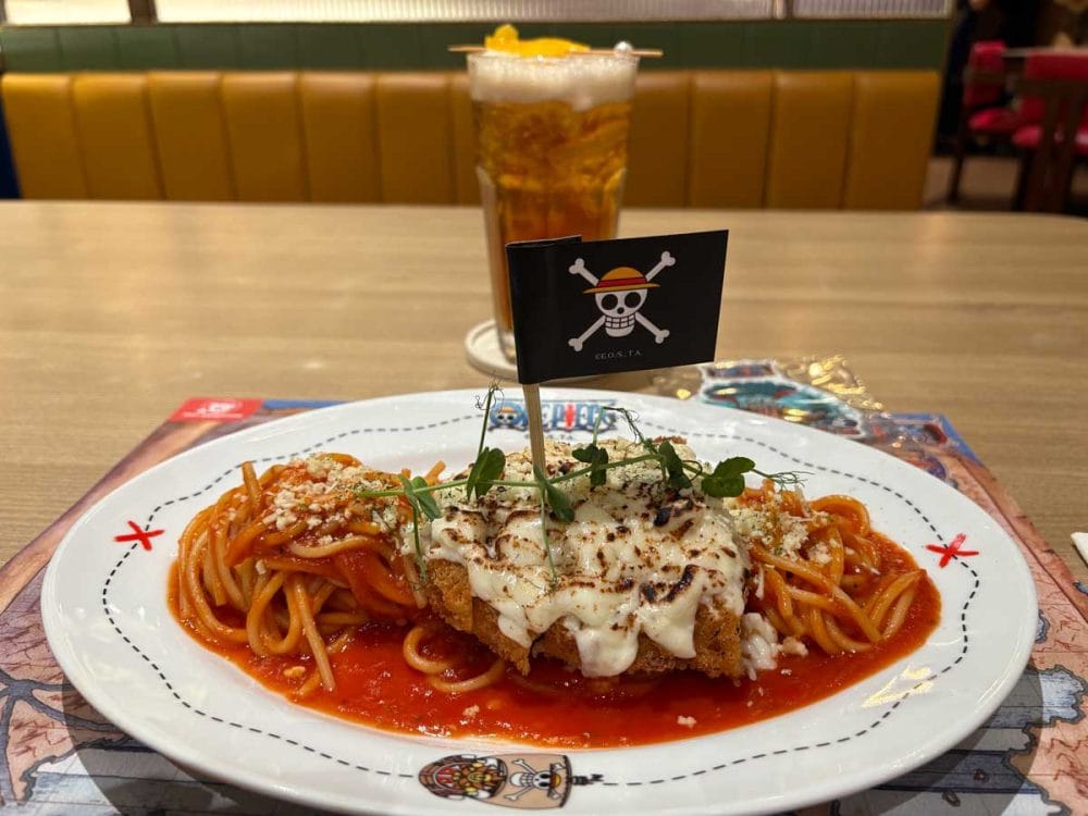 食事も海賊旗付き!