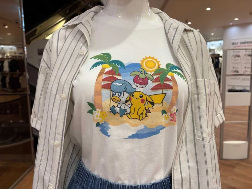 インドネシアを旅するポケモン、ユニクロに登場！ モナスの前を走る