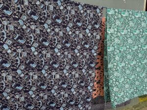 出来上がったバティック布