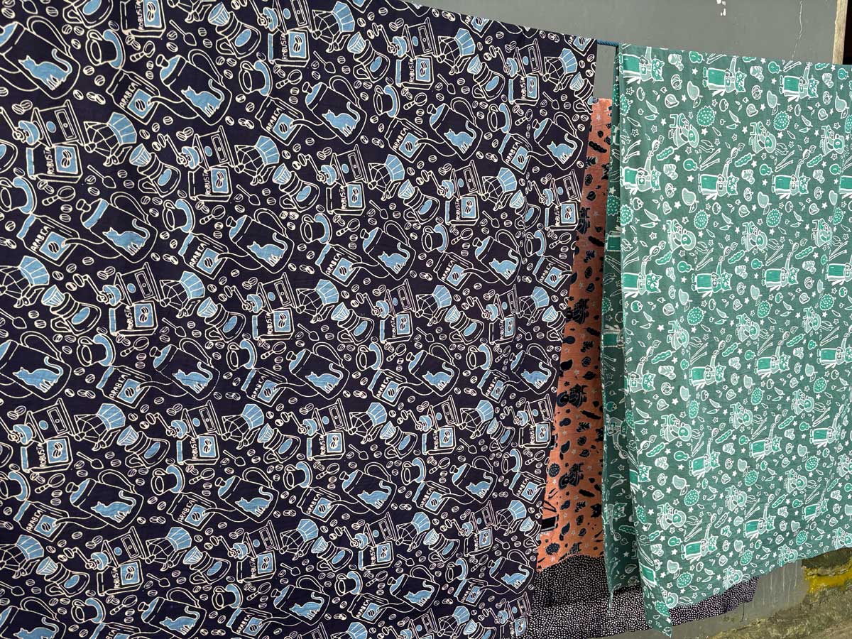 出来上がったバティック布