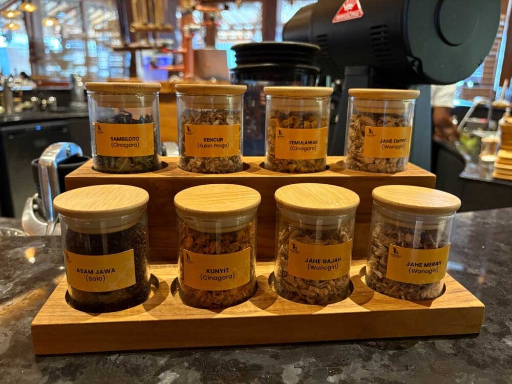 アチャラキで使われているジャムーの乾燥材料