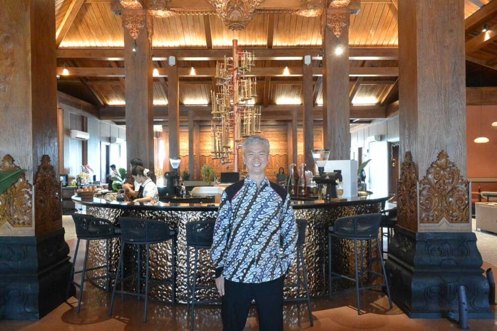 アチャラキ・オーナーのジョニーさん