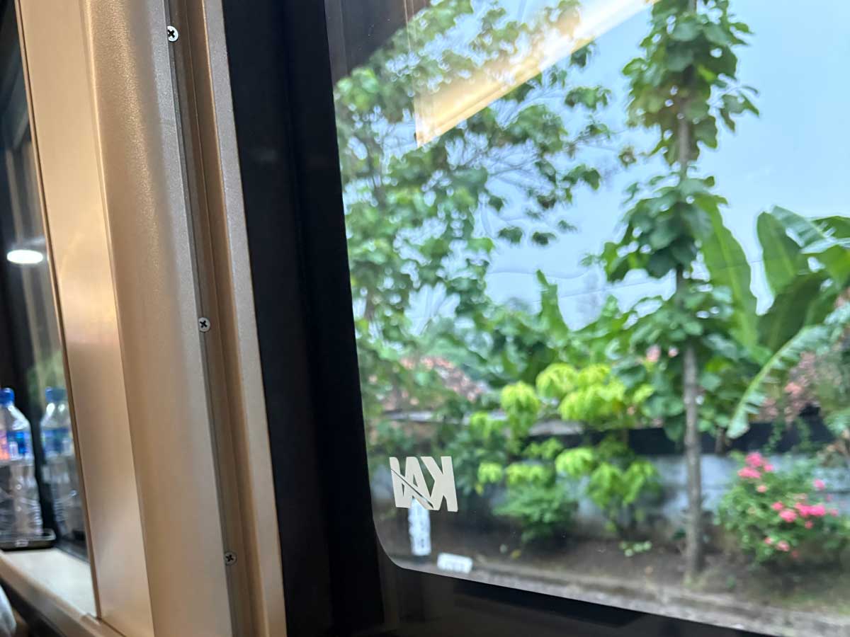 列車の車窓